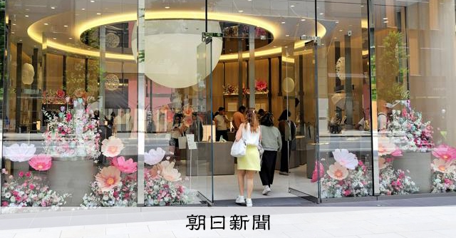 急成長する美容ブランド「ReFa」 訪日客の心もつかむ戦略に迫る:朝日新聞