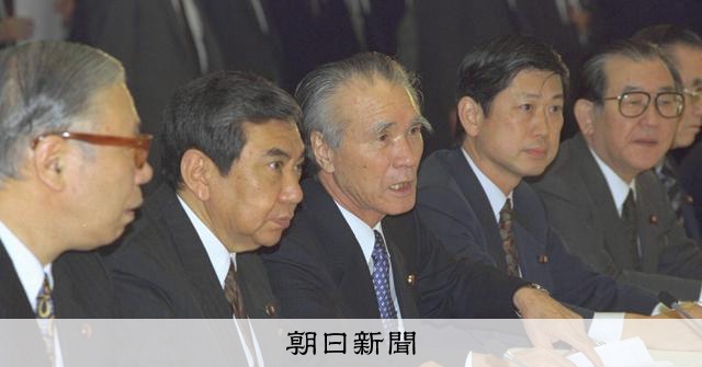 円の価値、なぜ半減? 39年前とは違う「1ドル=162円」の構造:朝日新聞