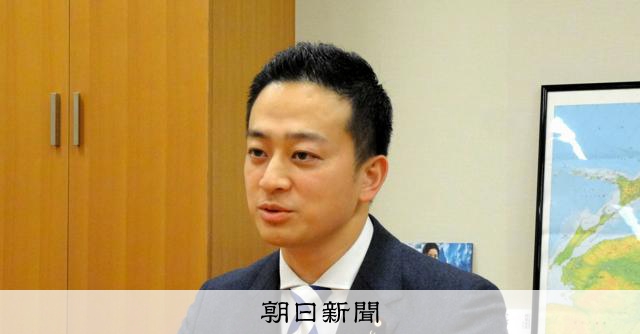 「愛国心の醸成につながる」国旗損壊罪の法案提出者が発言 撤回せず:朝日新聞