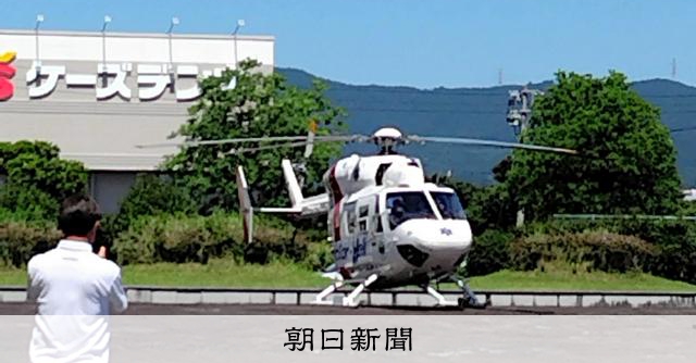 福岡高中棒球賽因醫療直升機降落而中斷 近旁事故傷者送醫