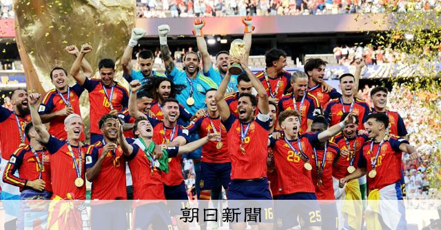 W杯優勝のスペイン、巧みなボール保持でアルゼンチンの体力削る