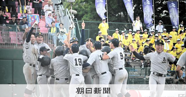 青森山田、打順組み替え奏功 試合終盤の好守も「流れが見えたかな