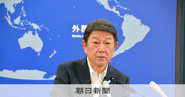 日中外相のフィリピンでの接触をめぐり、中国側が一切のやりとりを否定したため、双方の主張が食い違っている
