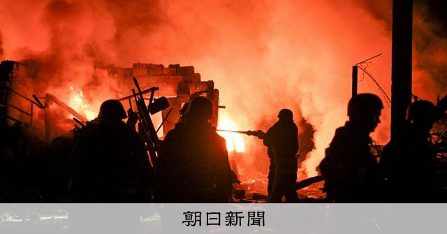 ウクライナの製鉄所にミサイル攻撃、7人死亡 ゼレンスキー氏は北朝鮮製と主張