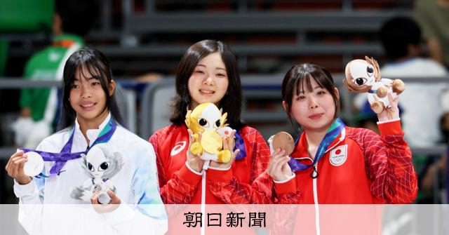 世界1位の長谷川瑞穂、圧巻の大技 スケボー15歳、アジア大会で金：朝日新聞