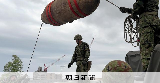 美製「1噸炸彈」在大阪箕面市住宅區被發現，自衛隊處理引發2400居民避難