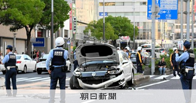 神戶市中心公車撞行人致21歲女死亡 4人輕重傷 疑闖紅燈肇禍