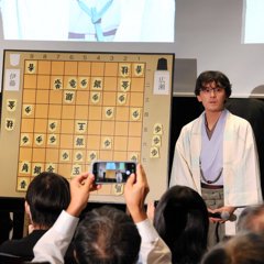 村瀬信也 - 記者：朝日新聞